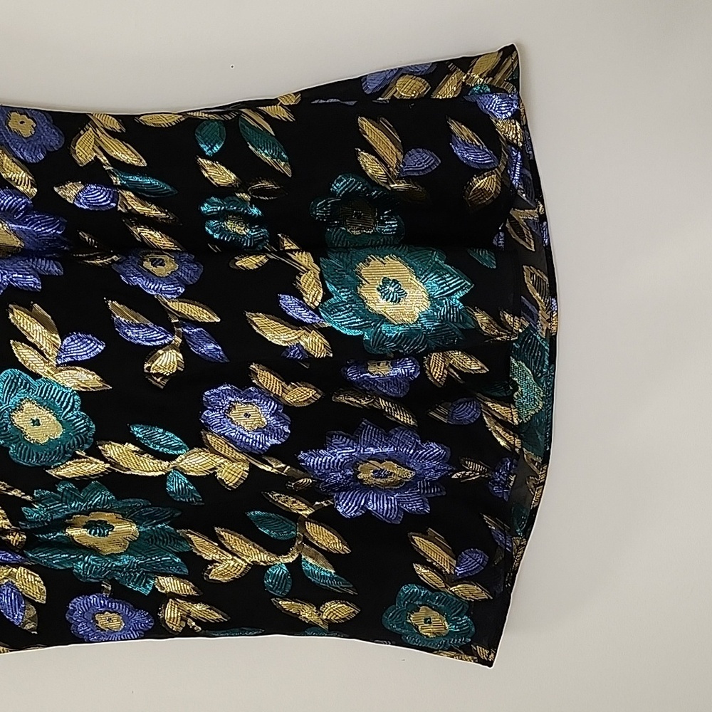 NWT Lovers and Friends Baby Doll Metallic Floral Rhode Cami Tank Top Size Medium - Picture 12 of 16